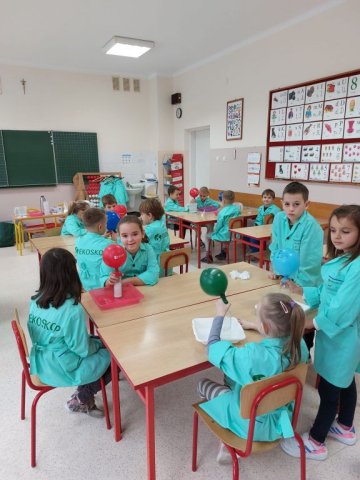 b_1024_768_0_00_images_2023_2024_Chmurka_Warsztaty_EKOSKOP_401419089_805944774666806_1602324097245733520_n